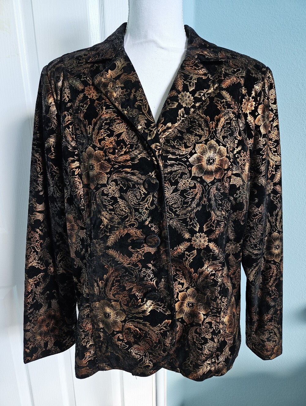 Black Velvet Floral Button-Up Jacket
